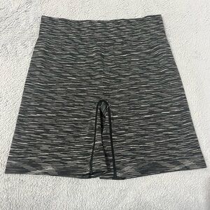 AERIE Chill Play Move Heathered Grey Biker Cycling Shorts Size M